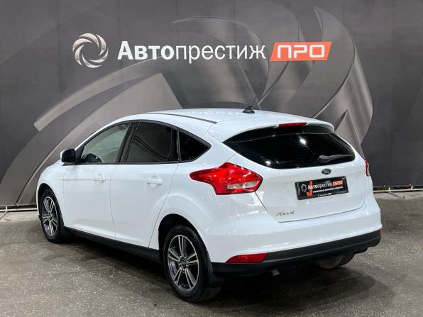 Ford Focus III Рестайлинг с пробегом 2017 года, цена 870 000 рублей, 214436 км, хэтчбек, Автокод Объявления