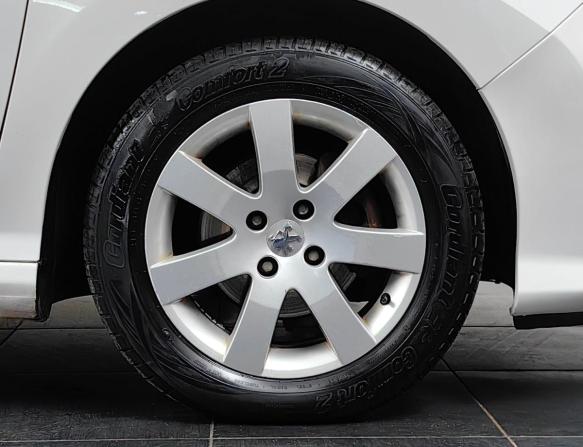 Peugeot 308 I с пробегом 2010 года, цена 565 000 рублей, 125749 км, хэтчбек, Автокод Объявления