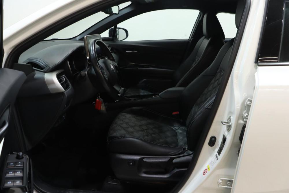Toyota C-HR I Сургут  - изображение 21