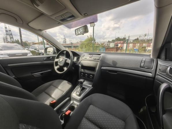 Skoda Octavia II (A5) Рестайлинг с пробегом 2012 года, цена 669 000 рублей, 176000 км, лифтбек, Автокод Объявления
