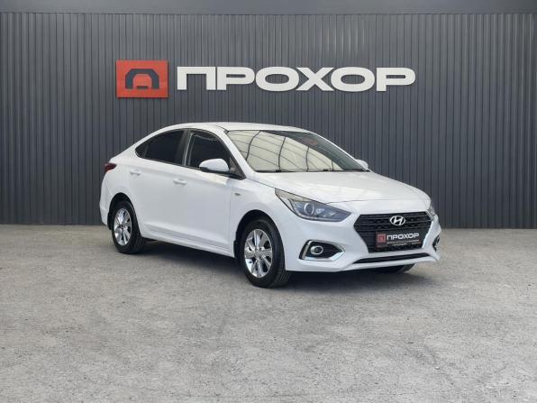Hyundai Solaris II с пробегом 2017 года, цена 1 297 000 рублей, 144429 км, седан, Автокод Объявления