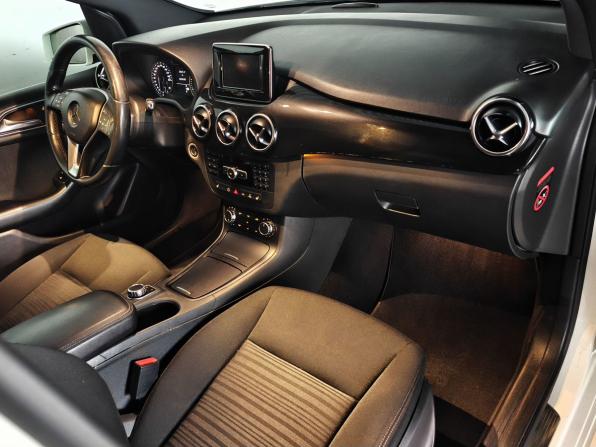 Mercedes-Benz B-Класс II (W246) с пробегом 2012 года, цена 1 050 000 рублей, 224194 км, хэтчбек, Автокод Объявления