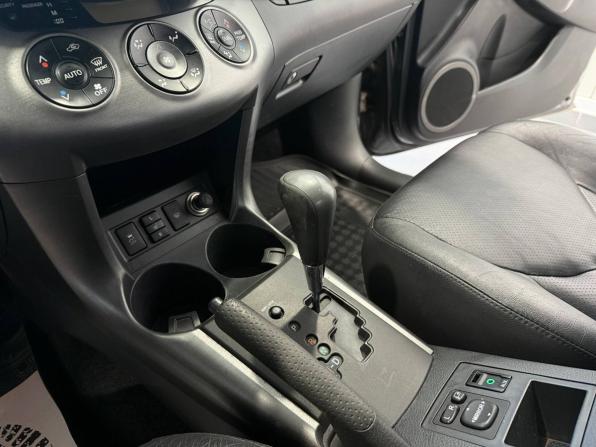 Toyota RAV4 III (XA30) Рестайлинг с пробегом 2010 года, цена 1 300 000 рублей, 256813 км, внедорожник, Автокод Объявления