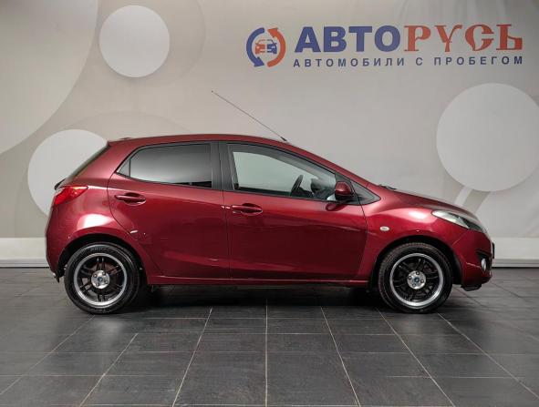 Mazda 2 II Рестайлинг (DE2) с пробегом 2011 года, цена 799 000 рублей, 87686 км, хэтчбек, Автокод Объявления