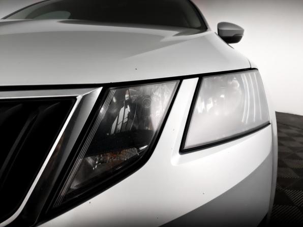 Skoda Octavia III (A7) Рестайлинг с пробегом 2019 года, цена 1 750 000 рублей, 130000 км, лифтбек, Автокод Объявления