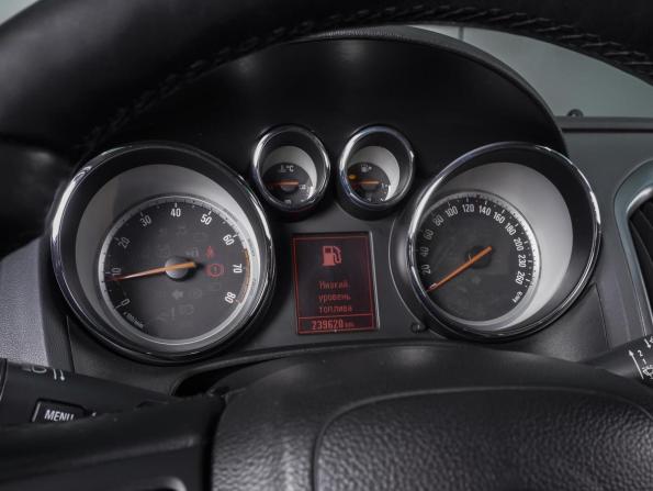 Opel Astra J Рестайлинг с пробегом 2014 года, цена 830 000 рублей, 239620 км, хэтчбек, Автокод Объявления