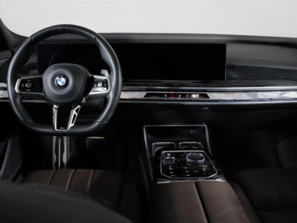 BMW 7 серии VII (G70) с пробегом 2023 года, цена 11 900 000 рублей, 82234 км, седан, Автокод Объявления