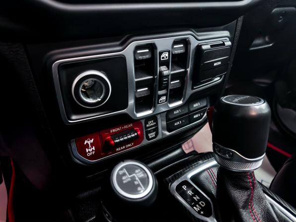 Jeep Gladiator II (JT) с пробегом 2020 года, цена 5 700 000 рублей, 99818 км, offers.body_type.unknown, Автокод Объявления