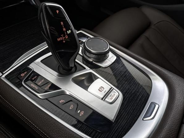 BMW 7 серии VI (G11/G12) Рестайлинг с пробегом 2020 года, цена 5 145 000 рублей, 82968 км, седан, Автокод Объявления