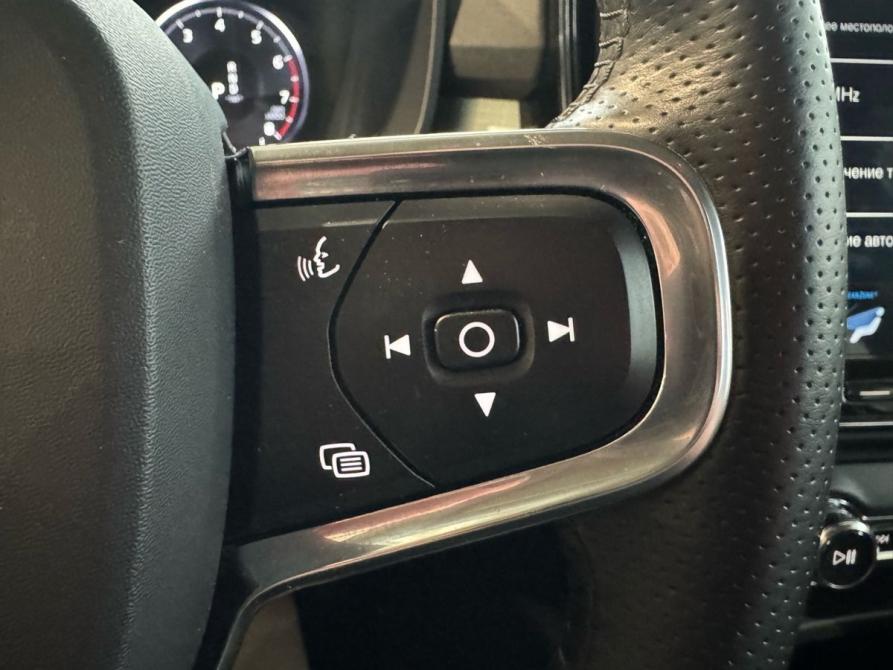 Volvo XC40 I Москва  - изображение 18