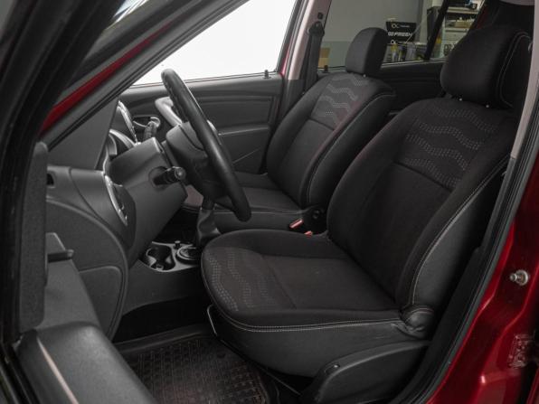 Renault Sandero I с пробегом 2014 года, цена 899 000 рублей, 42422 км, хэтчбек, Автокод Объявления