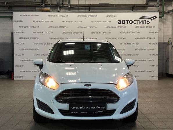 Ford Fiesta Mk6 Рестайлинг с пробегом 2015 года, цена 629 000 рублей, 223000 км, седан, Автокод Объявления