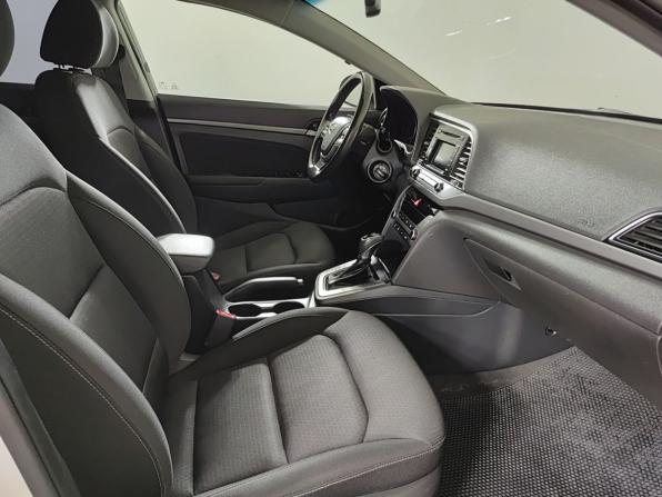 Hyundai Elantra VI (AD) с пробегом 2018 года, цена 1 490 000 рублей, 135276 км, седан, Автокод Объявления