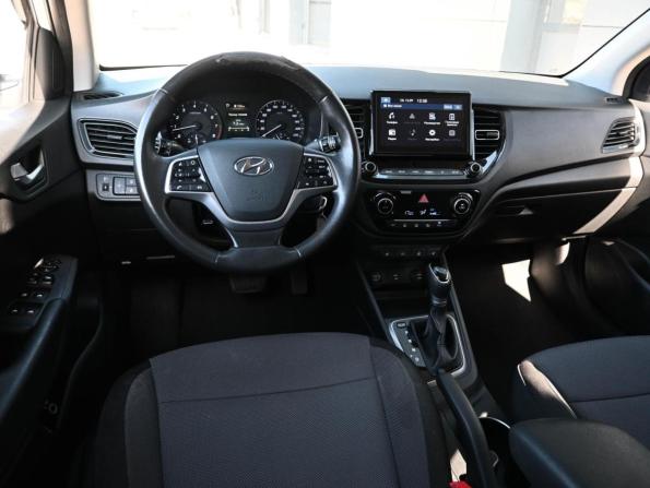 Hyundai Solaris II Рестайлинг с пробегом 2020 года, цена 1 254 000 рублей, 183190 км, седан, Автокод Объявления