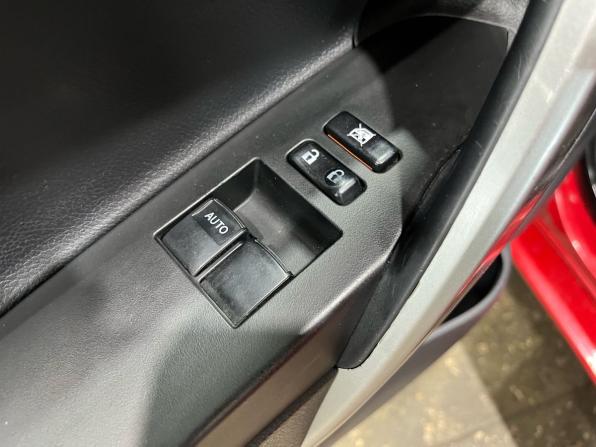 Toyota Auris II с пробегом 2013 года, цена 825 000 рублей, 205562 км, хэтчбек, Автокод Объявления