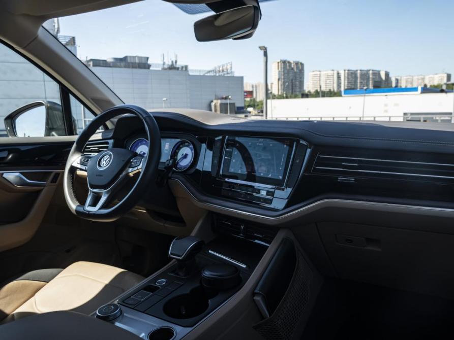 Volkswagen Touareg III Москва  - изображение 13