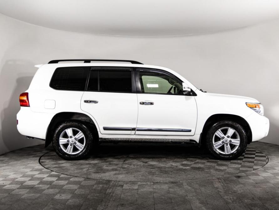 Toyota Land Cruiser 200 Series Рестайлинг 1 Санкт-Петербург  - изображение 4