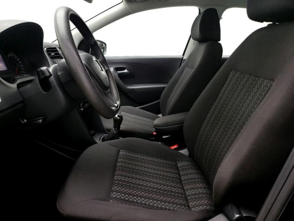 Volkswagen Polo V Рестайлинг с пробегом 2019 года, цена 1 000 000 рублей, 92197 км, седан, Автокод Объявления