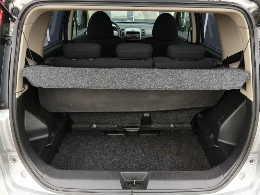 Nissan Note I Москва  - изображение 9