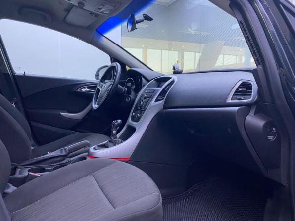 Opel Astra J с пробегом 2010 года, цена 499 000 рублей, 220000 км, хэтчбек, Автокод Объявления