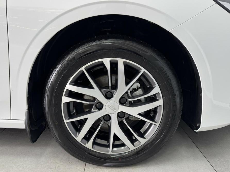 Geely Emgrand II Красноярск  - изображение 6