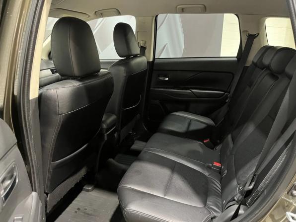 Mitsubishi Outlander III Рестайлинг 2 с пробегом 2015 года, цена 1 780 000 рублей, 114700 км, внедорожник, Автокод Объявления