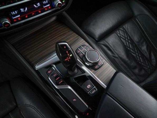 BMW 5 серии VII (G30/G31/G38) с пробегом 2017 года, цена 3 249 077 рублей, 135347 км, седан, Автокод Объявления
