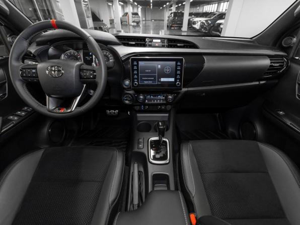 Toyota Hilux VIII Рестайлинг 2 с пробегом 2025 года, цена 7 750 000 рублей, 27 км, пикап, Автокод Объявления