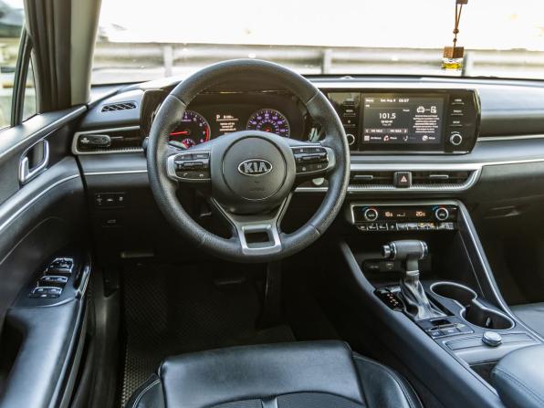 Kia K5 III с пробегом 2020 года, цена 2 598 000 рублей, 130926 км, седан, Автокод Объявления