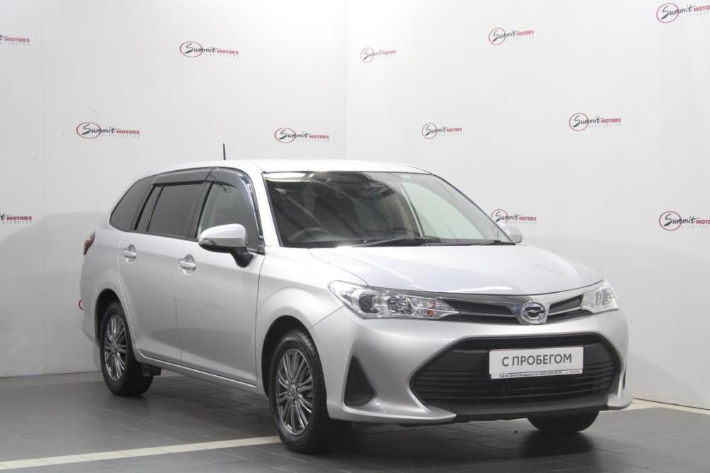 Toyota Corolla XI (E160 E170) Рестайлинг 2 Владивосток  - изображение 1