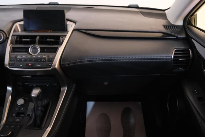 Lexus NX I с пробегом 2015 года, цена 2 899 000 рублей, 148000 км, внедорожник, Автокод Объявления