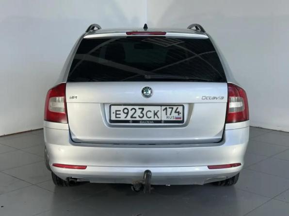 Skoda Octavia II (A5) Рестайлинг с пробегом 2013 года, цена 879 000 рублей, 182516 км, универсал, Автокод Объявления
