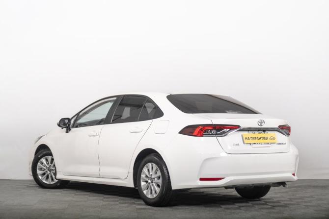 Toyota Corolla VII (E100) с пробегом 2021 года, цена 2 139 000 рублей, 25500 км, седан, Автокод Объявления