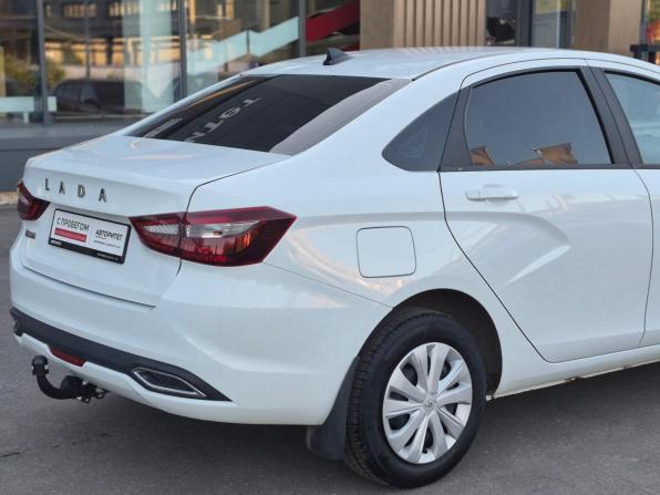 Lada (ВАЗ) Vesta I Рестайлинг (NG) с пробегом 2024 года, цена 1 300 000 рублей, 38000 км, седан, Автокод Объявления