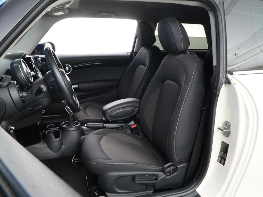 Mini Hatch III (F55/F56) Рестайлинг Москва  - изображение 10