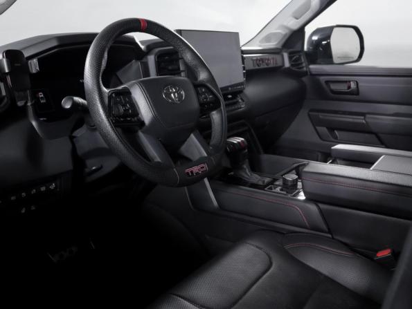 Toyota Tundra III с пробегом 2023 года, цена 9 890 000 рублей, 42041 км, offers.body_type.unknown, Автокод Объявления