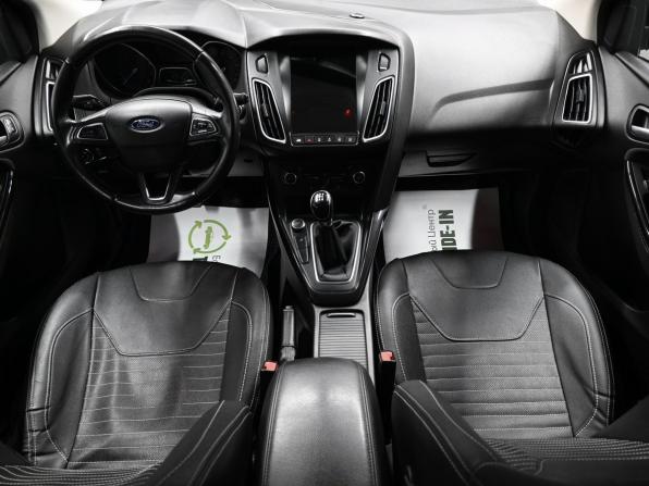 Ford Focus III Рестайлинг с пробегом 2018 года, цена 1 225 000 рублей, 184215 км, хэтчбек, Автокод Объявления