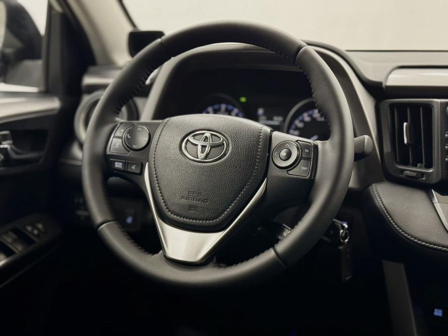 Toyota RAV4 IV (XA40) Рестайлинг Вологда  - изображение 19