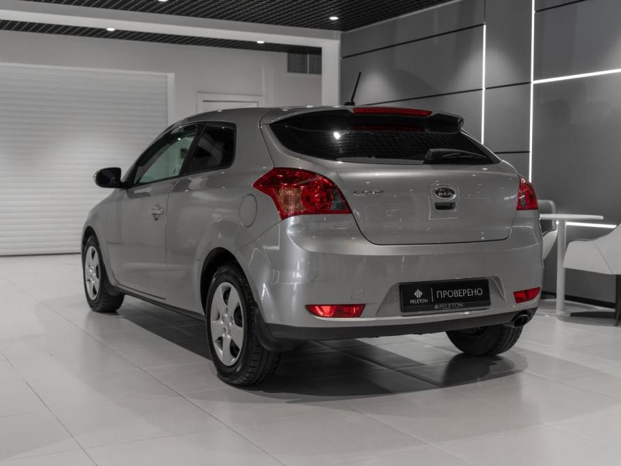 Kia Ceed I Москва  - изображение 4