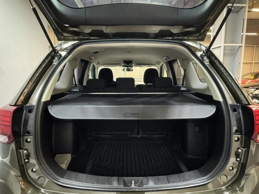 Mitsubishi Outlander III Рестайлинг 3 Красноярск  - изображение 16