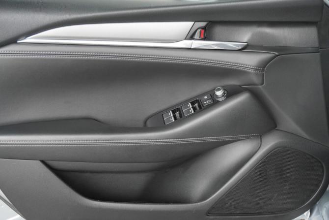 Mazda 6 III (GJ) Рестайлинг 2 с пробегом 2019 года, цена 2 230 000 рублей, 115613 км, седан, Автокод Объявления