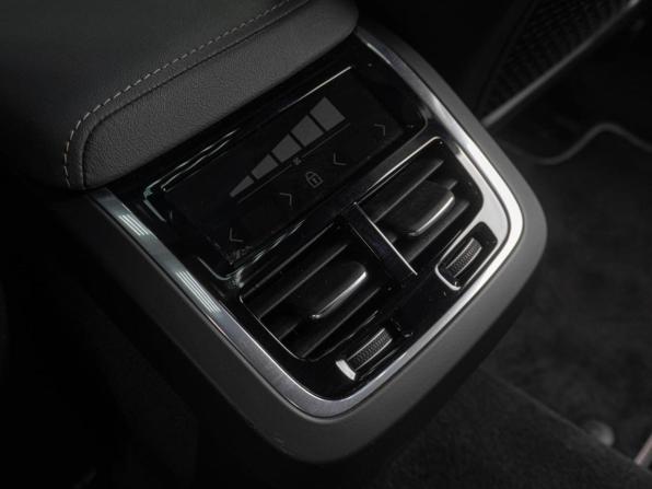Volvo S60 III с пробегом 2020 года, цена 2 919 000 рублей, 105485 км, седан, Автокод Объявления