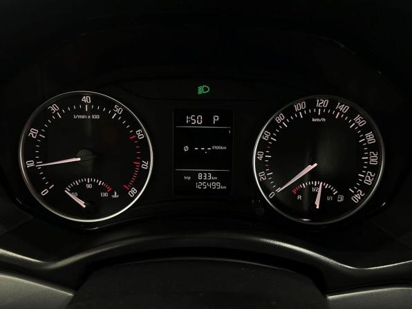 Skoda Octavia II (A5) Рестайлинг с пробегом 2013 года, цена 960 000 рублей, 125250 км, лифтбек, Автокод Объявления