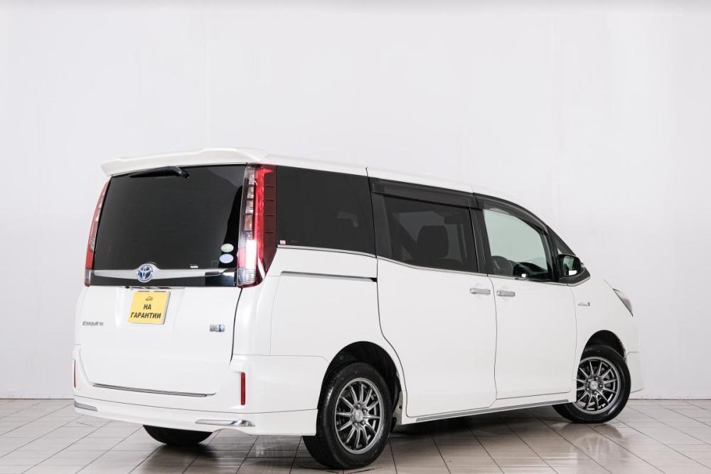 Toyota Esquire I Красноярск  - изображение 7