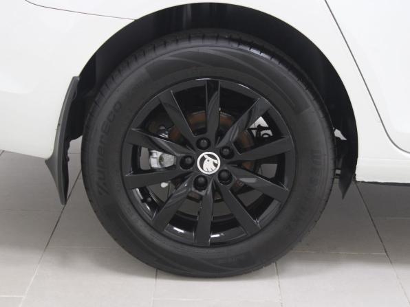 Skoda Rapid II с пробегом 2021 года, цена 1 829 900 рублей, 135985 км, лифтбек, Автокод Объявления