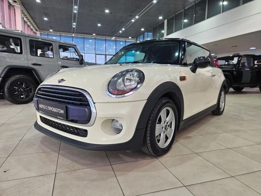 Mini Hatch III (F55/F56) Москва  - изображение 1