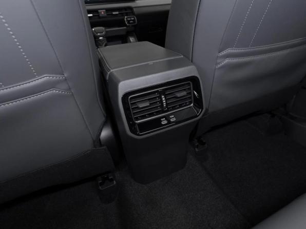 Toyota RAV4 VI (XA60) с пробегом 2025 года, цена 4 300 000 рублей, 5 км, внедорожник, Автокод Объявления