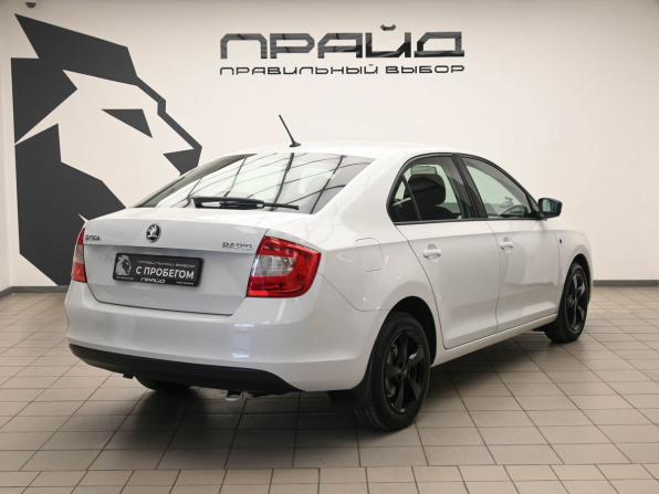 Skoda Rapid I с пробегом 2016 года, цена 930 000 рублей, 121090 км, лифтбек, Автокод Объявления