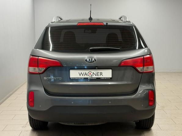 Kia Sorento II Рестайлинг с пробегом 2018 года, цена 1 699 000 рублей, 224512 км, внедорожник, Автокод Объявления