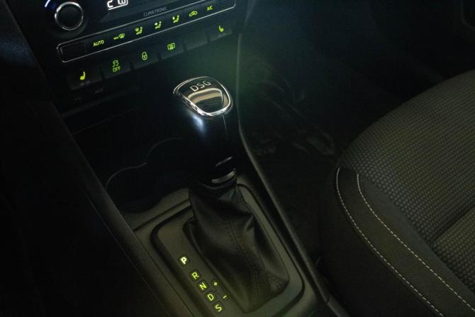 Skoda Rapid I с пробегом 2015 года, цена 1 250 000 рублей, 157500 км, лифтбек, Автокод Объявления
